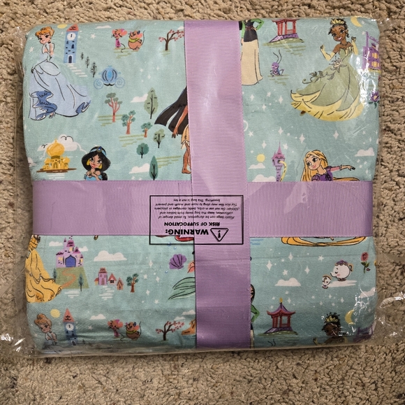 NIB! Little Sleepies Disney Princess Cloud Blanket - Picture 2 of 2